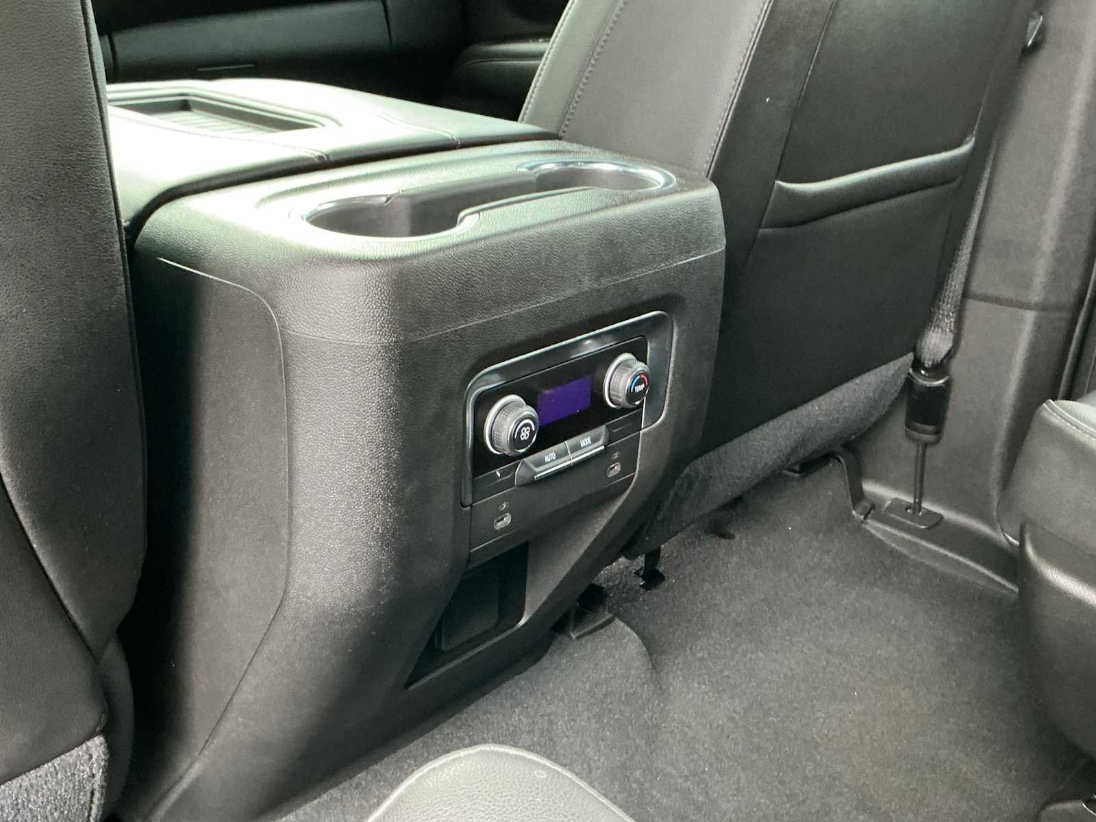 Used 2021 Summit White Chevrolet LT image 26