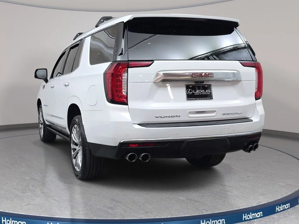 Used 2021 White GMC Denali image 7