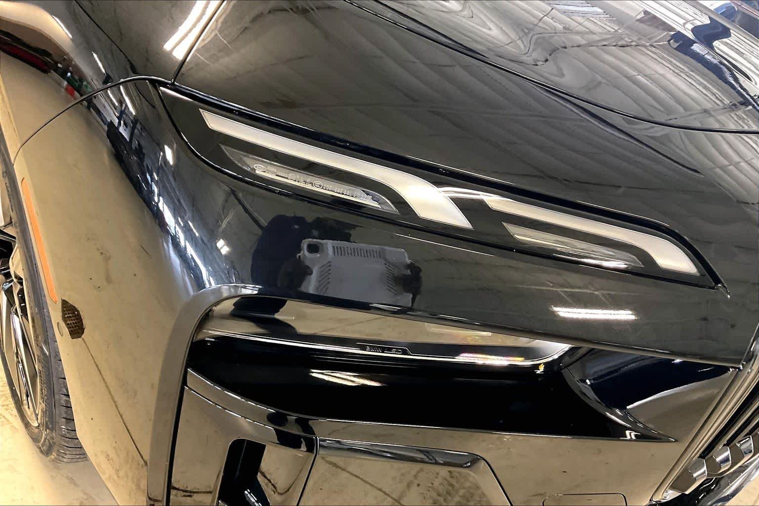 New 2026 Black Sapphire Metallic BMW xDrive60 image 13