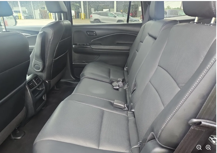 Used 2023 Red Honda EX-L image 5