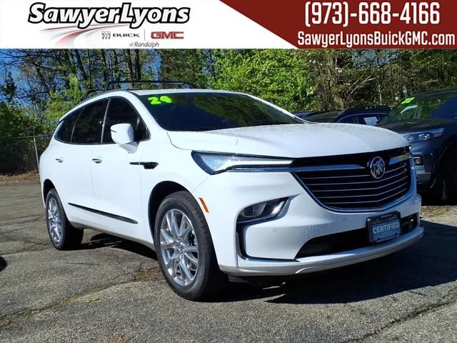 2024 Buick Enclave Essence AWD's photo
