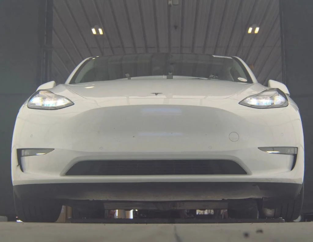 Used 2022 White Tesla Performance image 17
