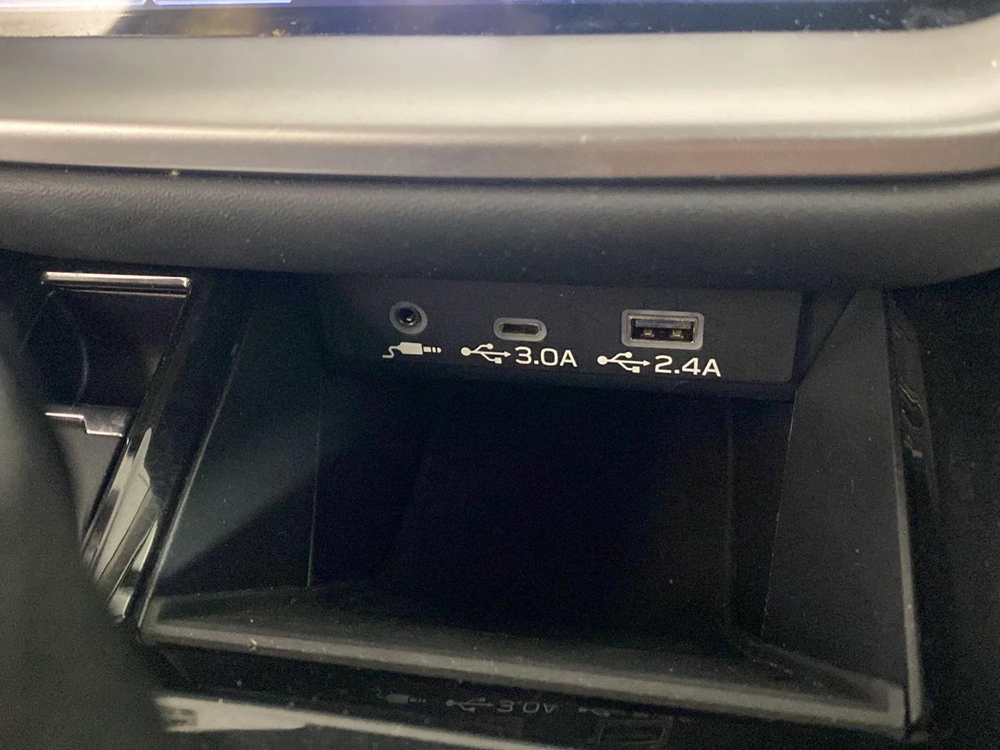 Used 2025 Crystal Black Silica Subaru Premium image 17