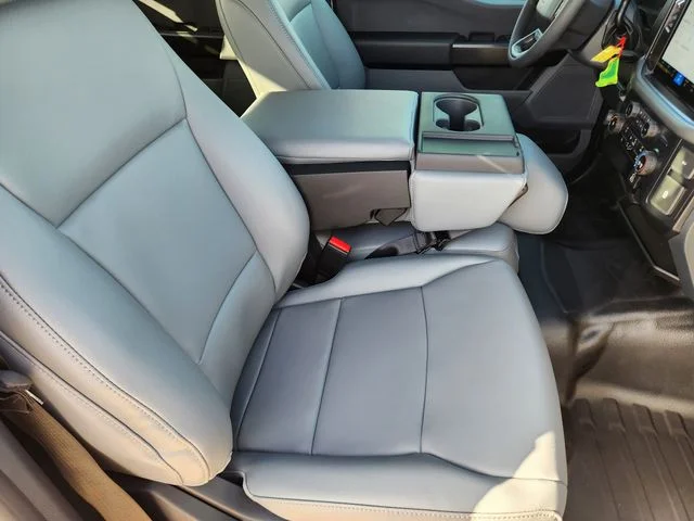 New 2026 Oxford White Ford XL image 14