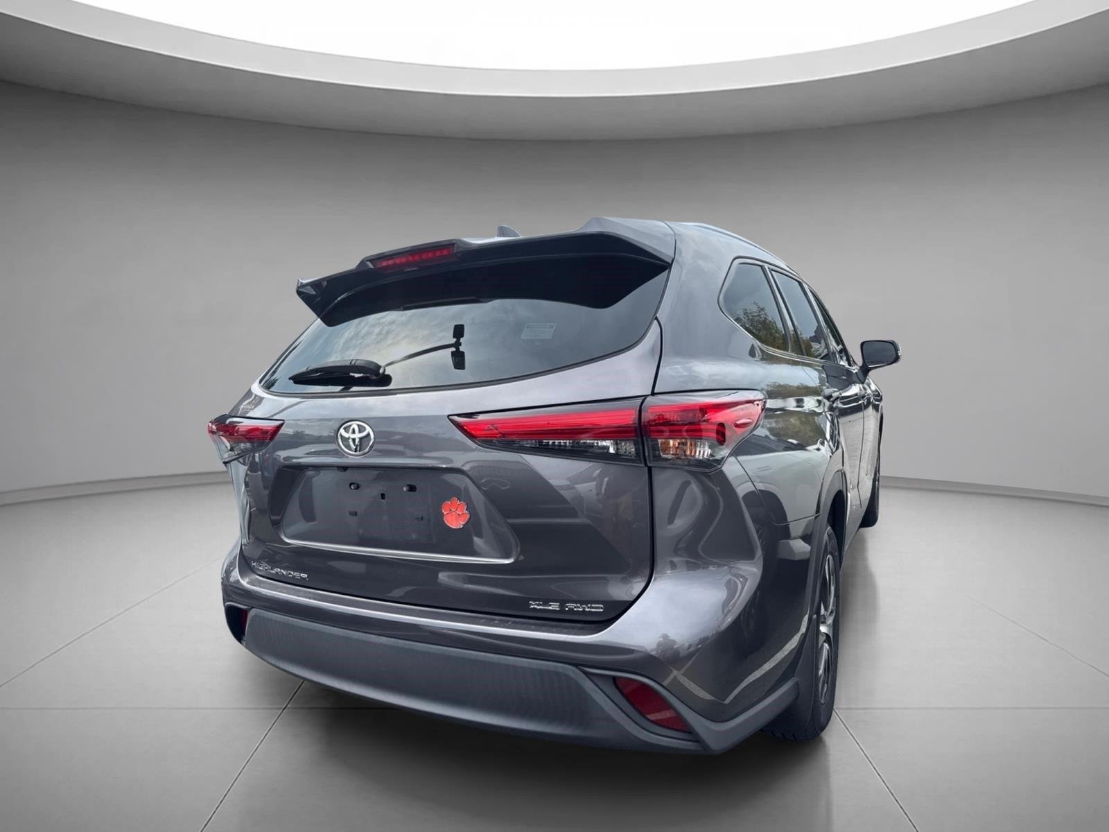 Used 2021 Magnetic Gray Metallic Toyota XLE image 14