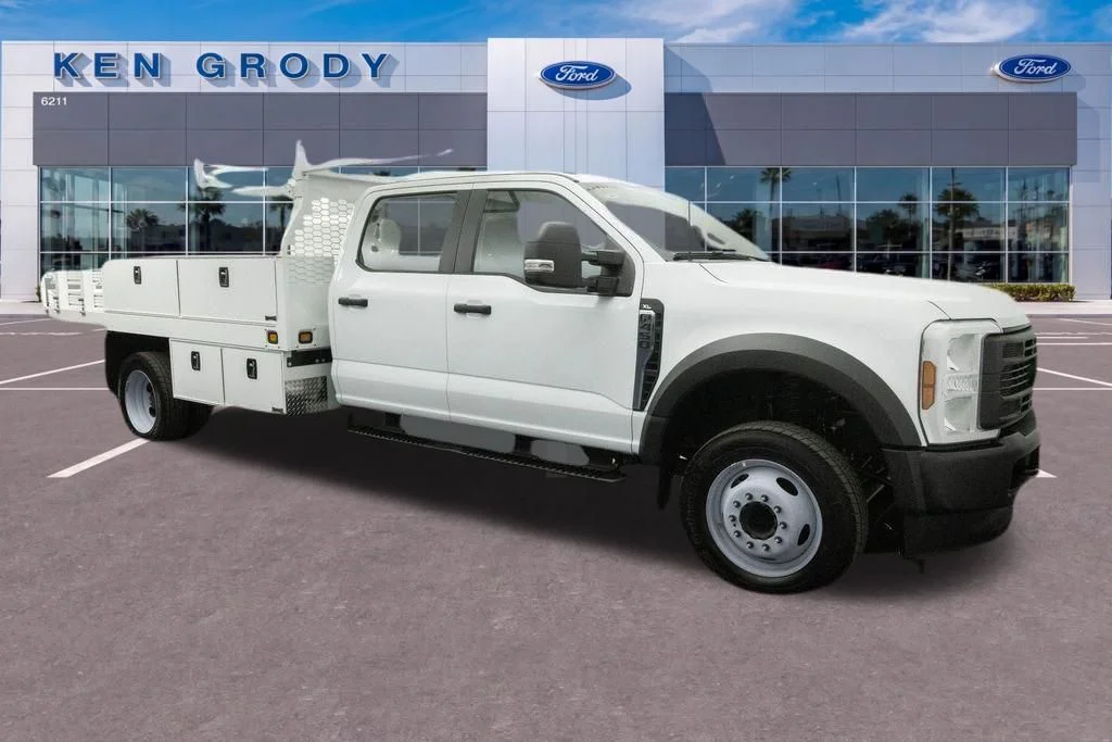 2025 Ford F-450 Super Duty Chassis Cab