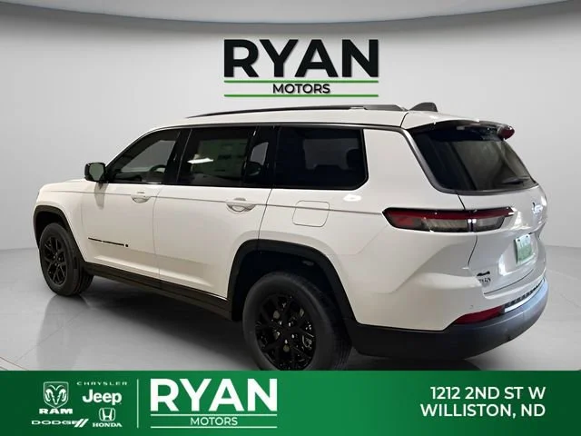 New 2026 White/off-white Jeep Laredo image 5