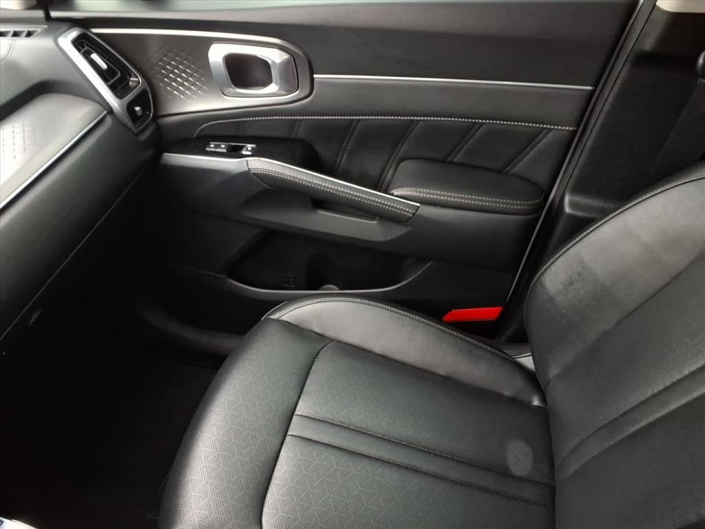 2022 KIA SORENTO - Image 24