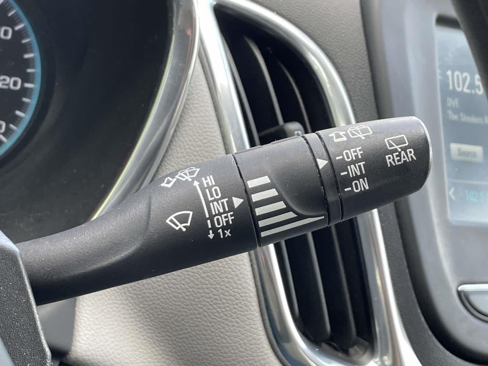 Used 2018 Summit White Chevrolet LS image 38
