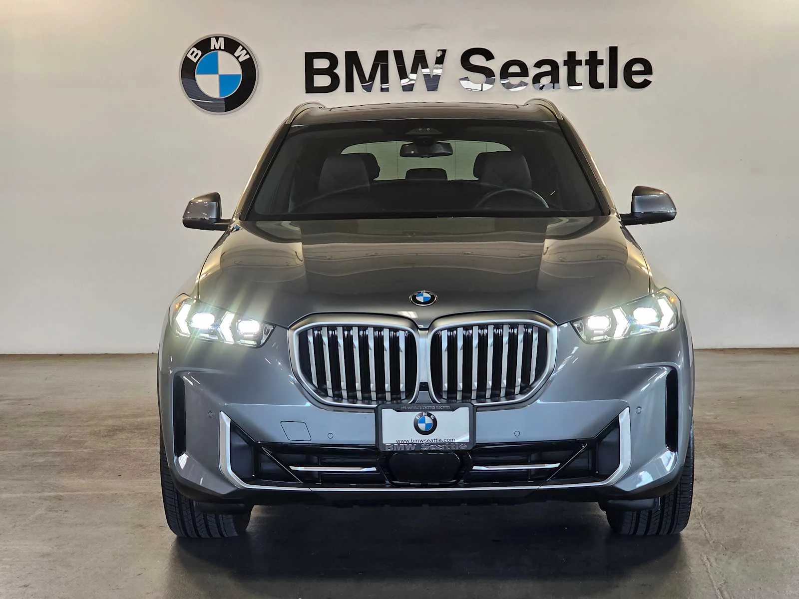 Certified Used 2026 Skyscraper Grey Metallic BMW xDrive40i image 6