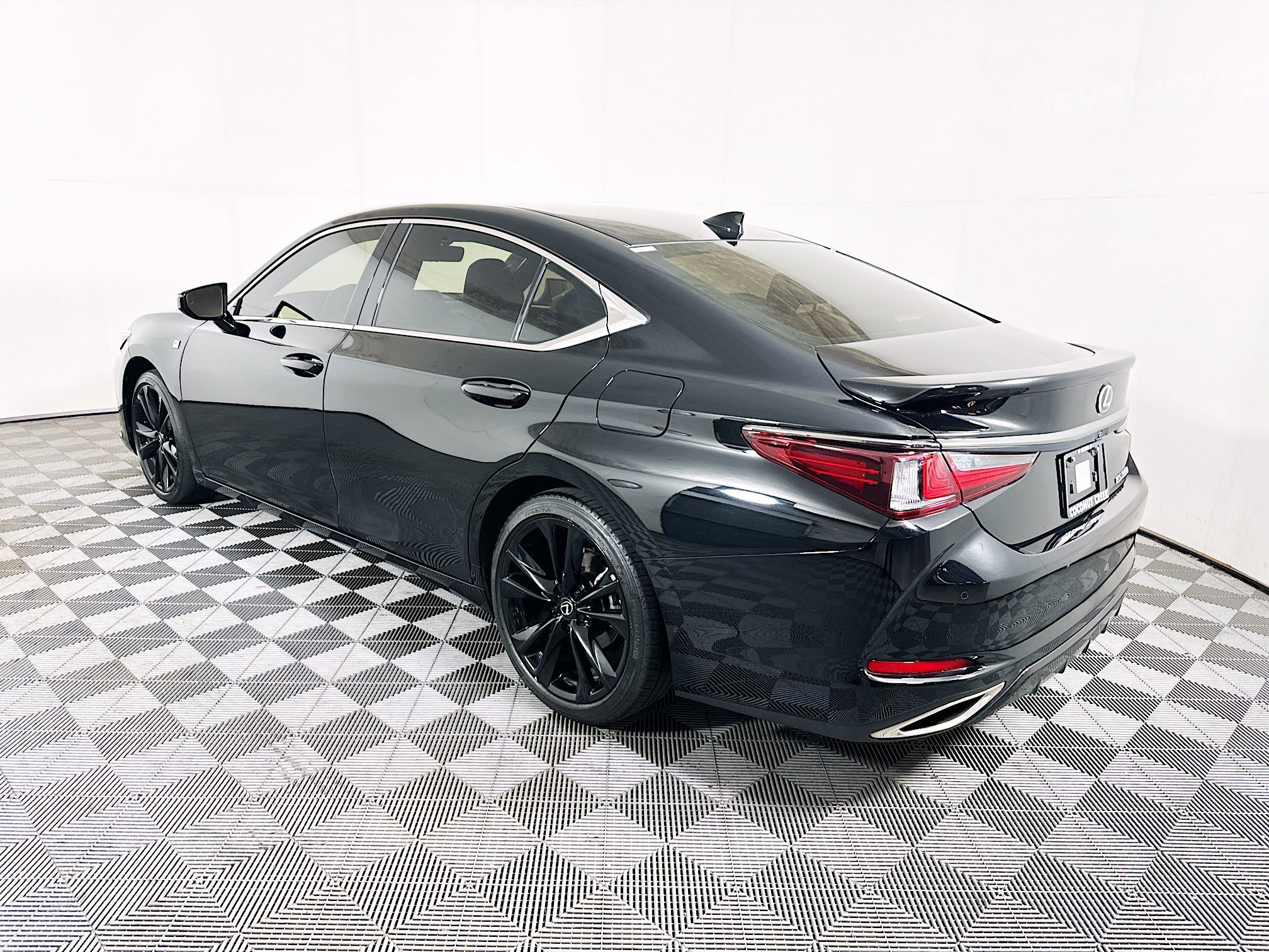 2024 Lexus ES thumbnail 7