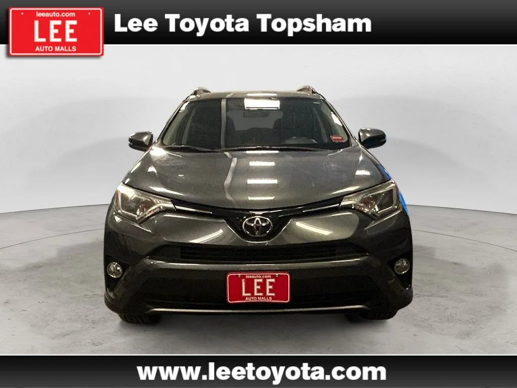 Used 2017 Magnetic Gray Metallic Toyota XLE image 8
