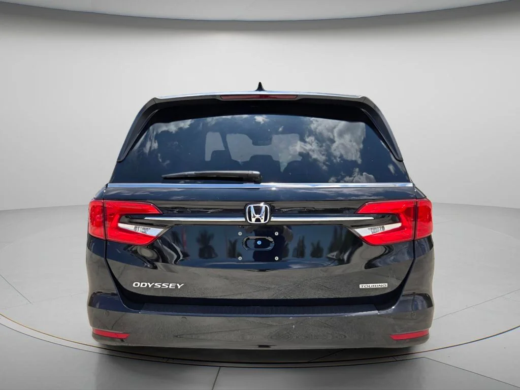 Used 2023 Black Honda Touring image 5