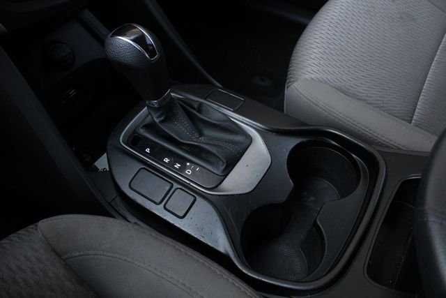 Used 2015 Sparkling Silver Hyundai Base image 16