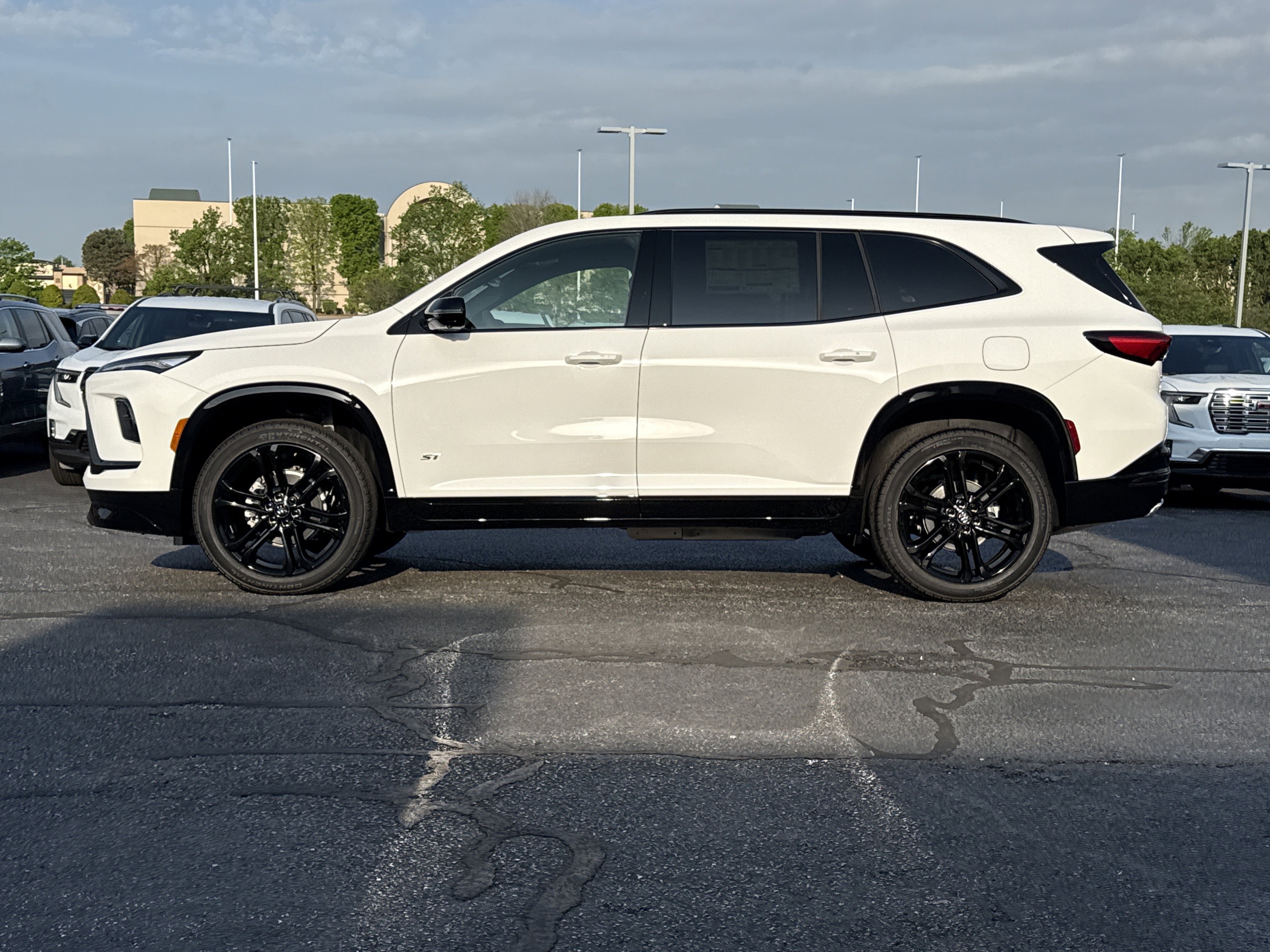 2026 Buick Enclave Sport Touring - Photo 13