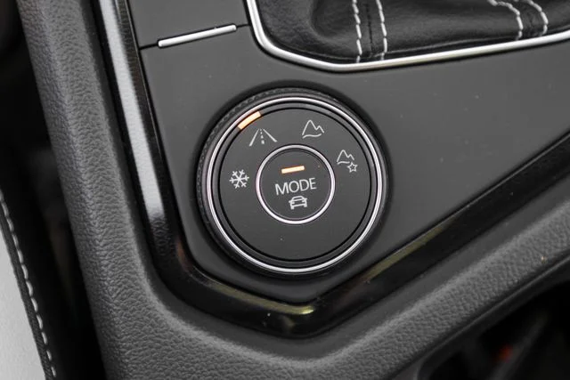 2025 Volkswagen Taos SE - Photo 20