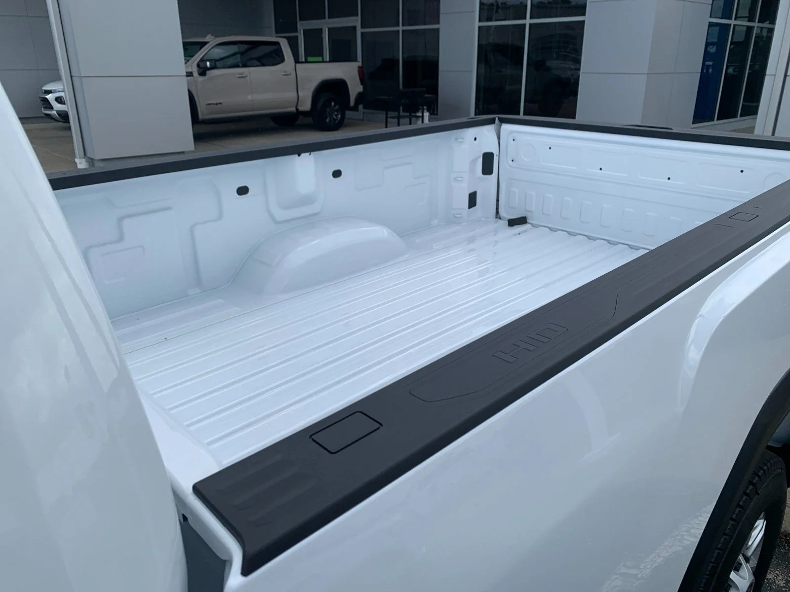 2026 GMC Sierra 2500HD Pro - Photo 13