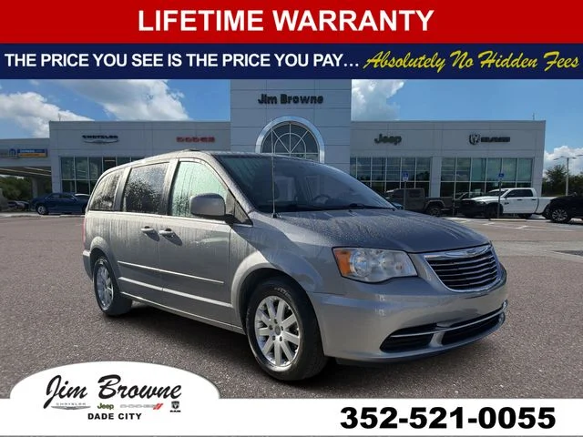 2015 Chrysler Town & Country LX
