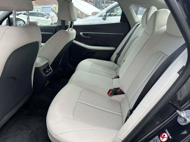 Used 2023 Carbon Blue Hyundai SEL image 14