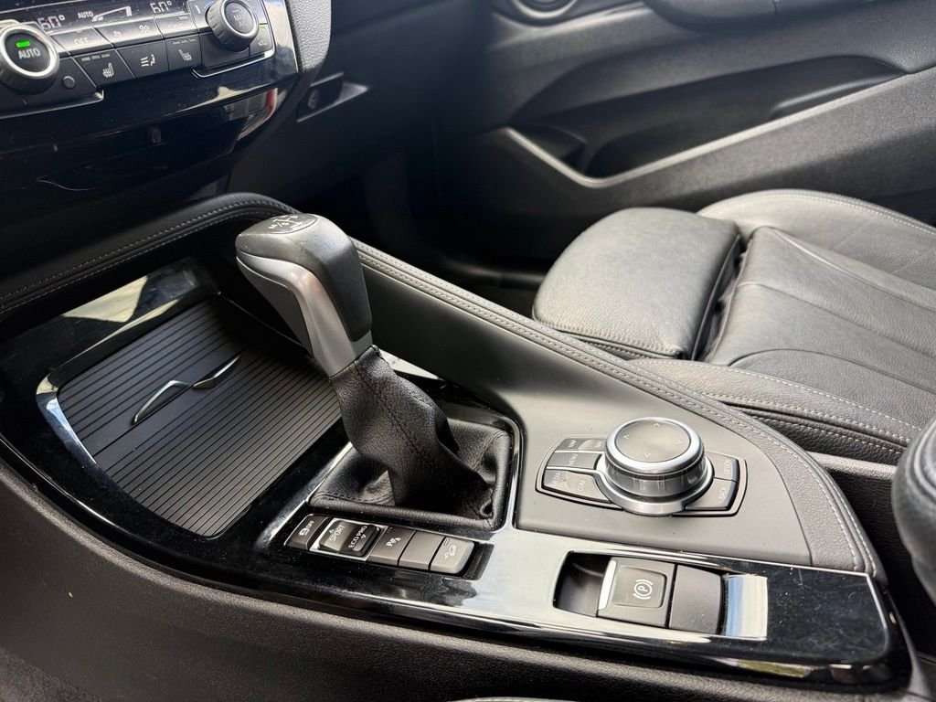 Used 2018 Galvanic Gold Metallic BMW xDrive28i image 15