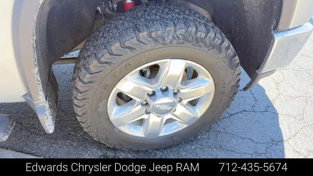 Used 2020 Silver Chevrolet LTZ image 10