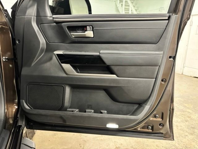 Used 2024  Toyota Limited image 23