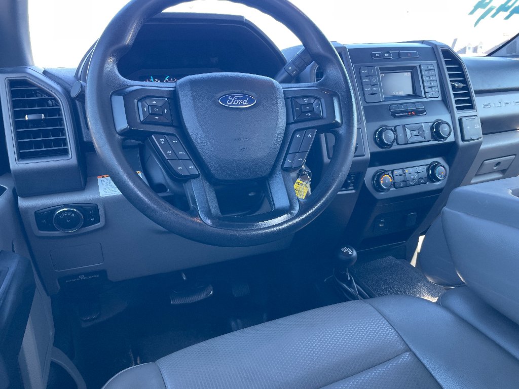 Used 2019 Oxford White Ford XL image 3