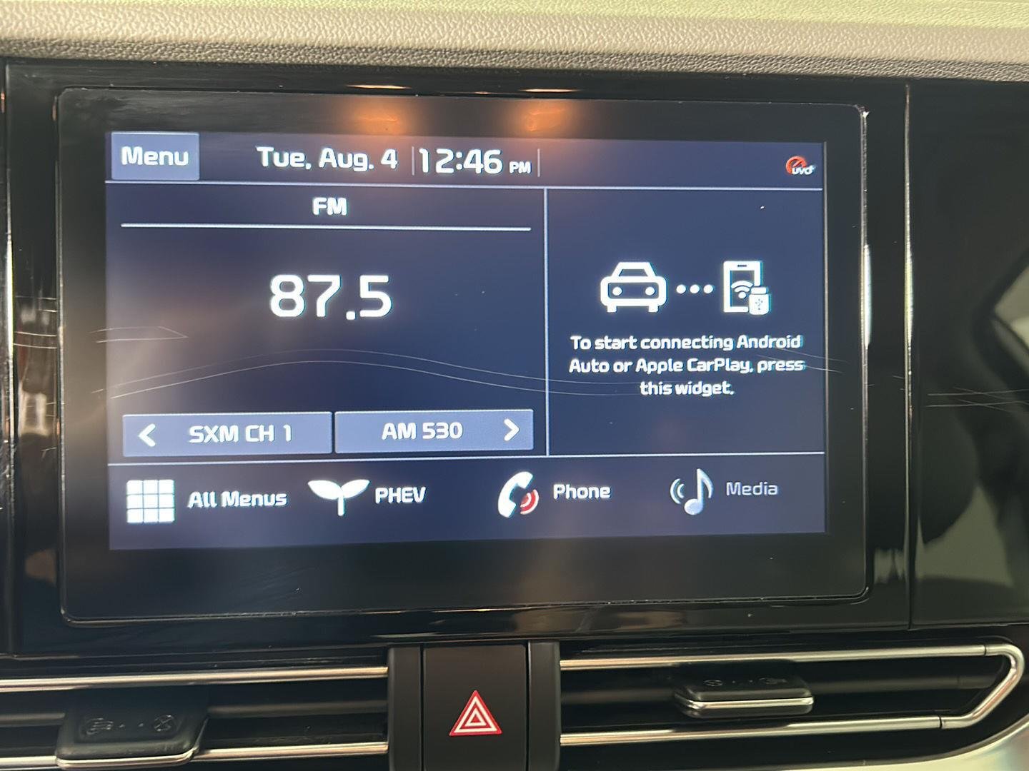 Used 2021 Snow White Pearl Kia LXS image 17