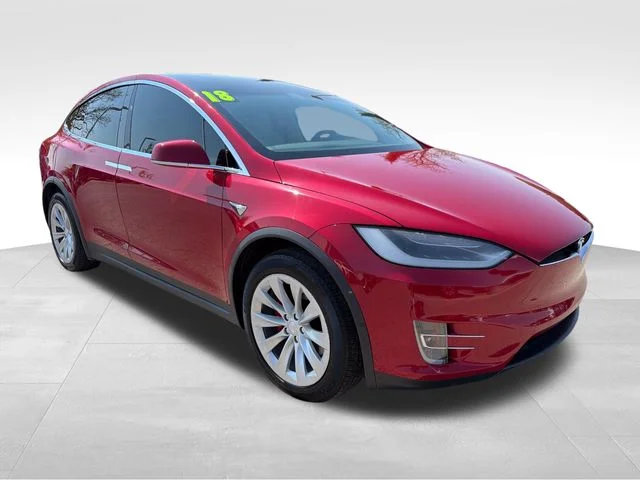 Used 2018  Tesla P100D image 1