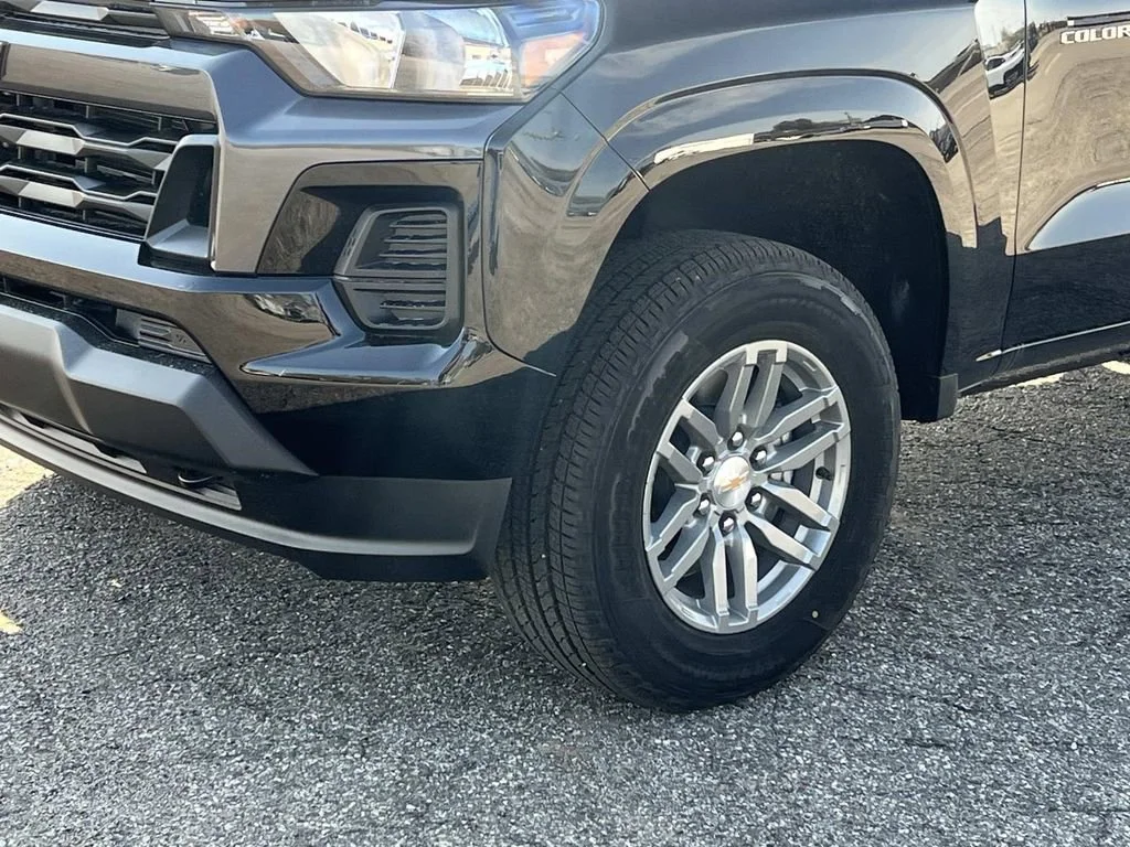 2026 Chevrolet Colorado LT - Photo 6