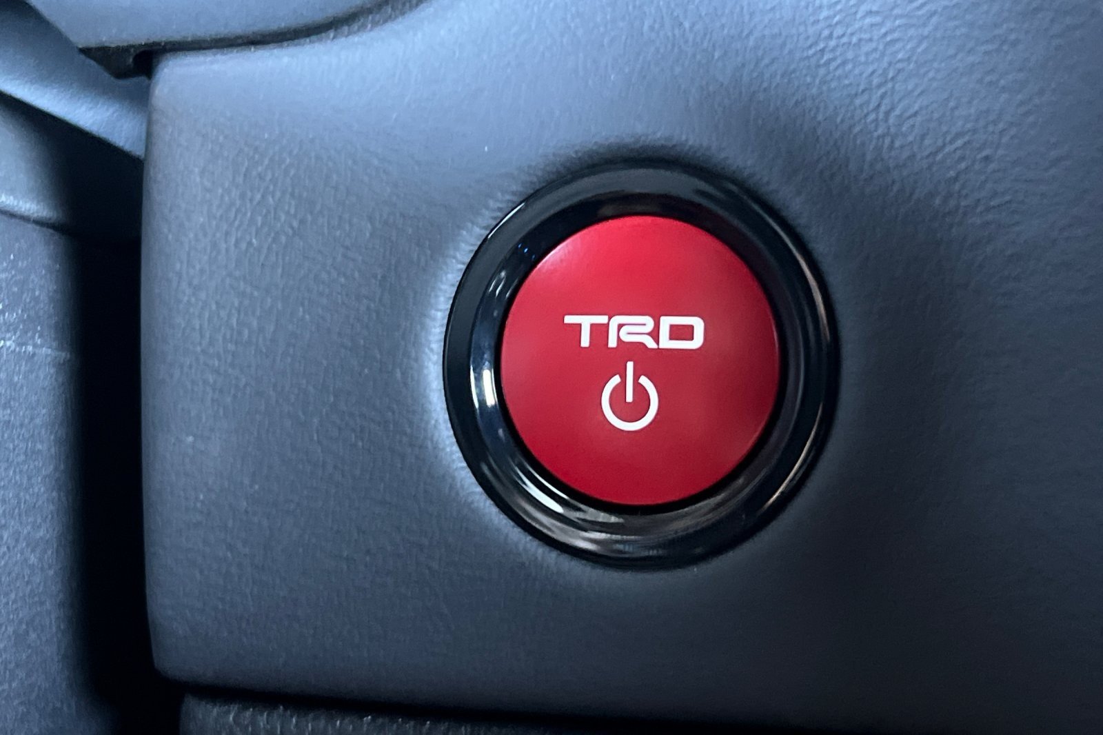 2026 Toyota Sequoia Platinum - Photo 21