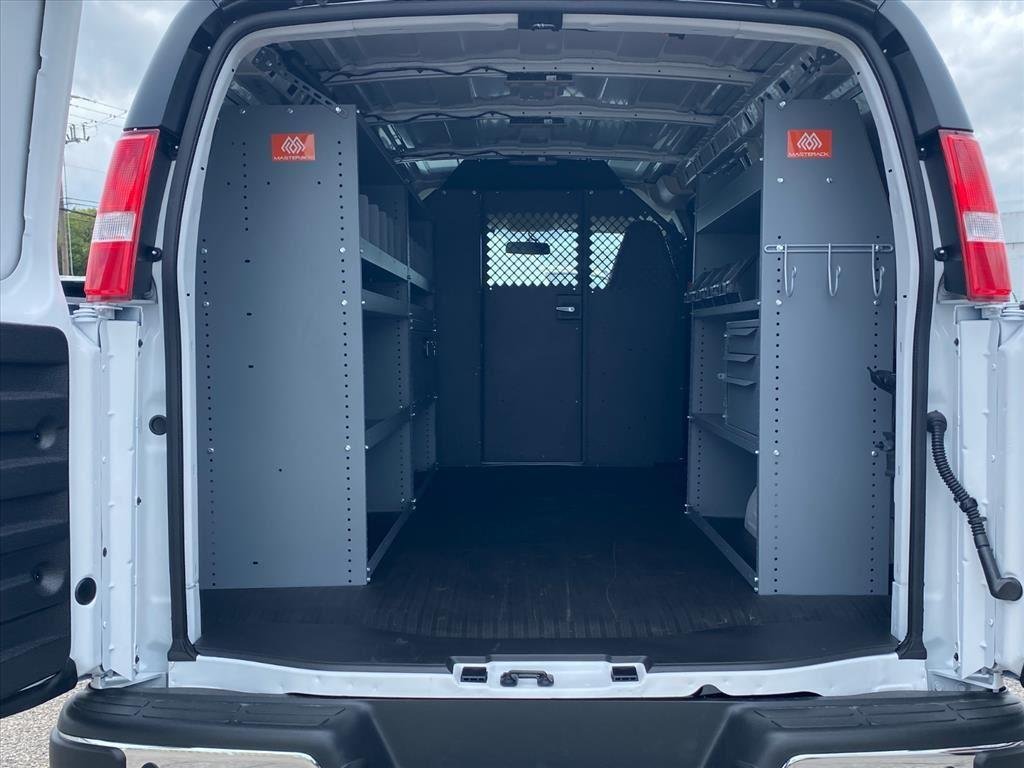 2025 Chevrolet Express Cargo Work Van - Photo 8