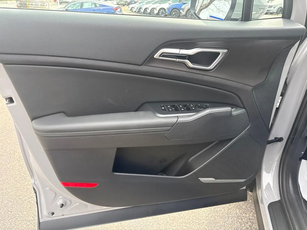 New 2026 Wolf Gray Kia EX image 3