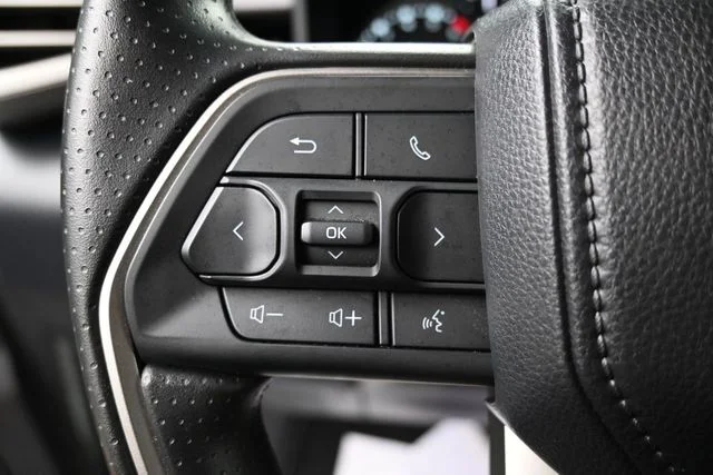 Used 2026  Toyota SR5 image 19