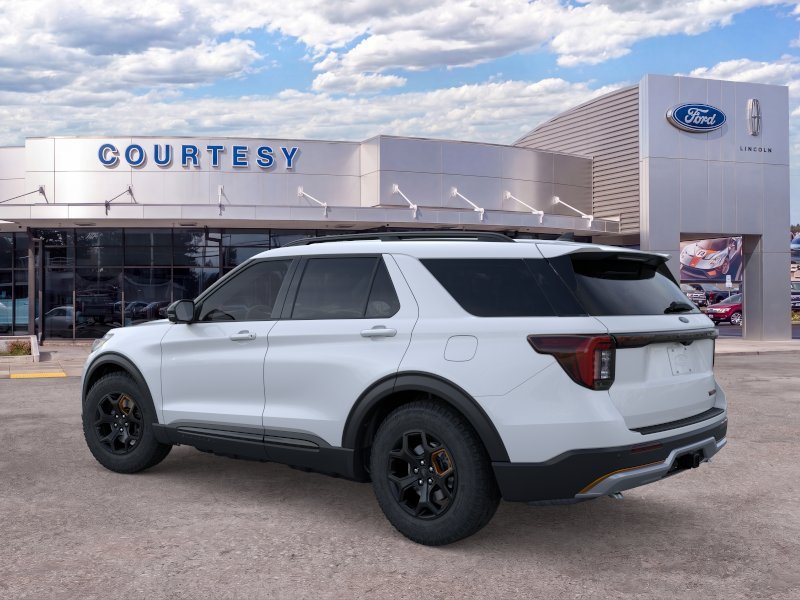 New 2026 Space White Metallic Ford Tremor® image 4