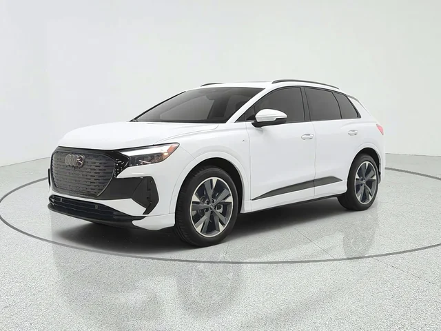 2024 Audi Q4 e-tron Premium Plus