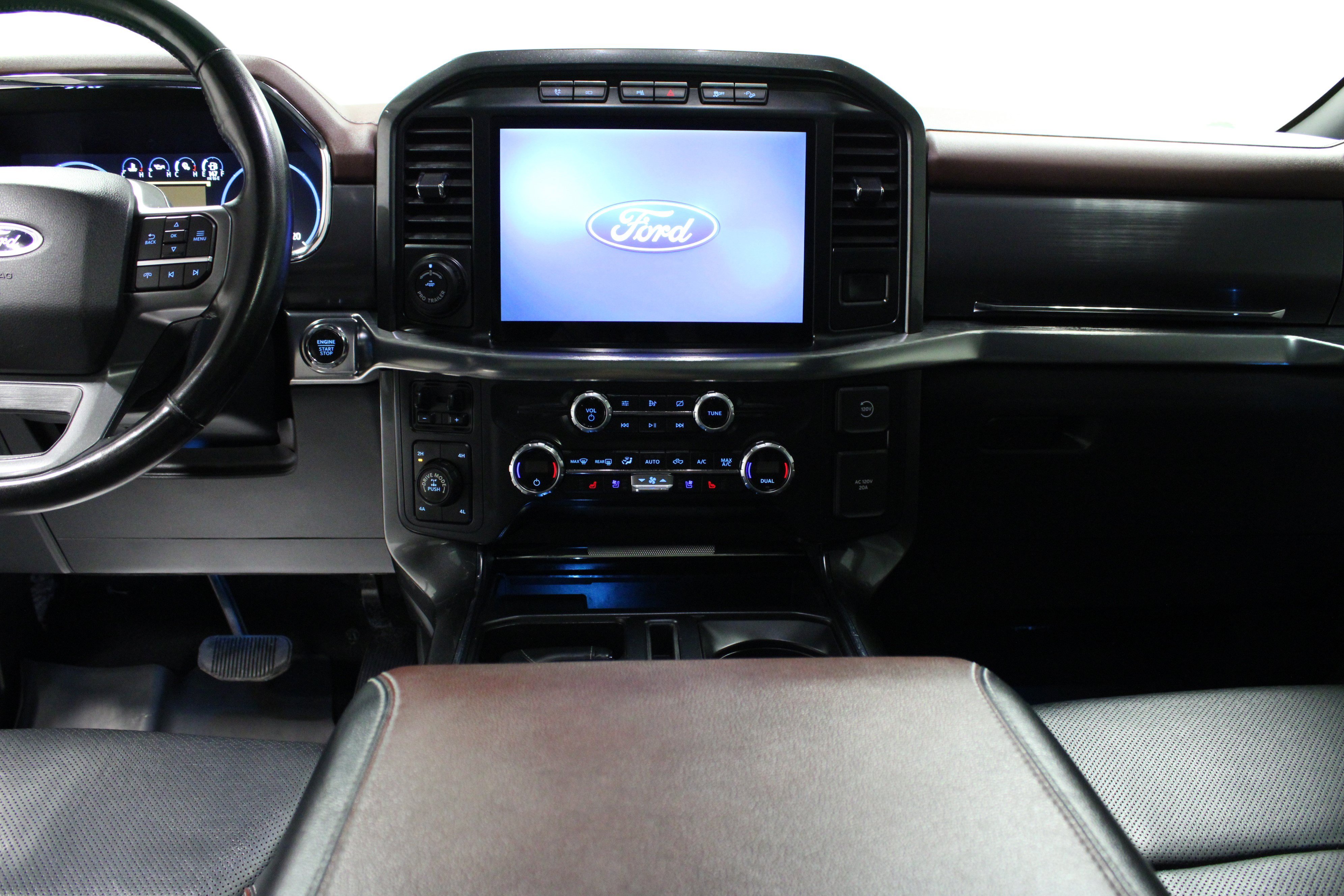 Used 2021 Carbonized Gray Metallic Ford LARIAT image 18