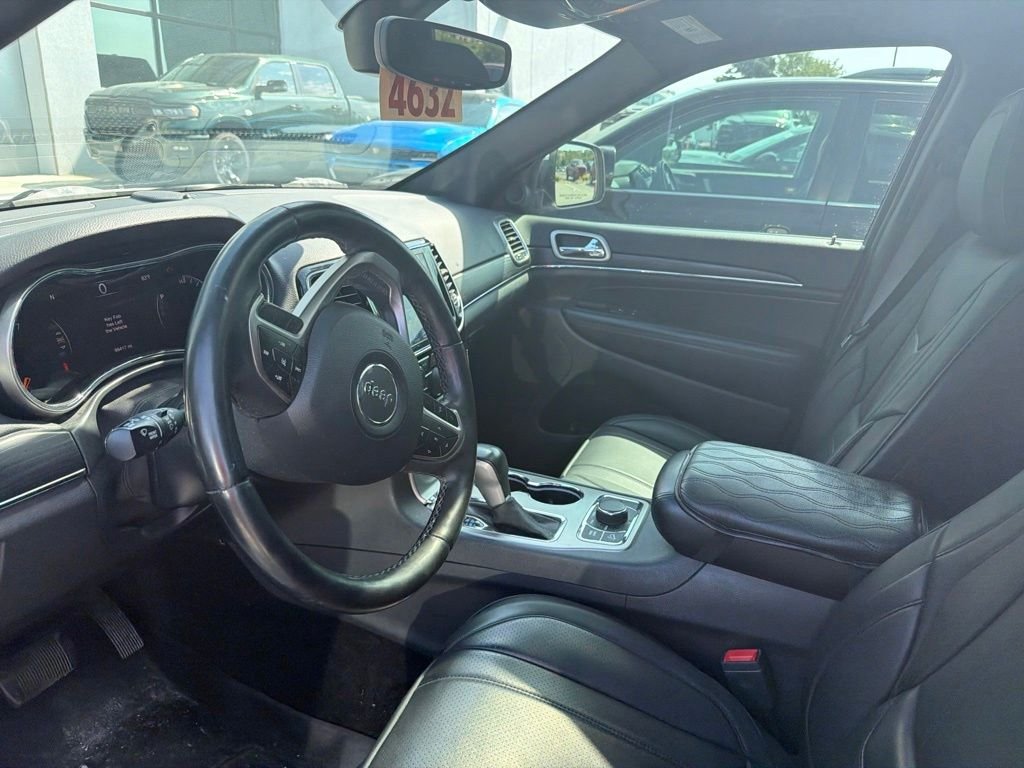 Used 2019 White Jeep Limited image 5
