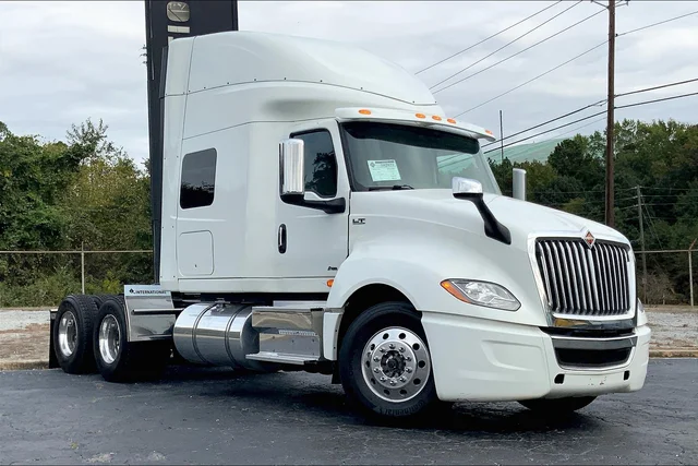Pre-Owned 2023 International LT625 6x4 Sleeper