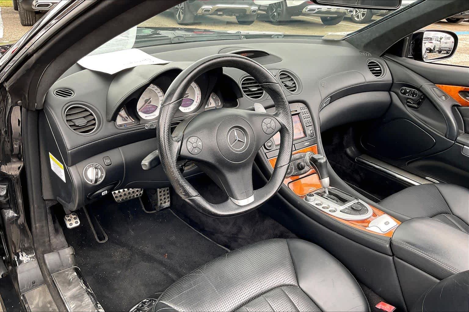 Used 2009 Iridium Silver Metallic Mercedes-Benz AMG® image 15