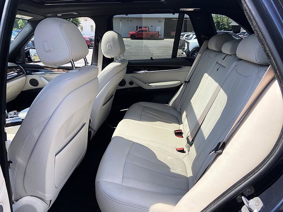 Used 2018 Imperial Blue Metallic BMW xDrive35i image 12