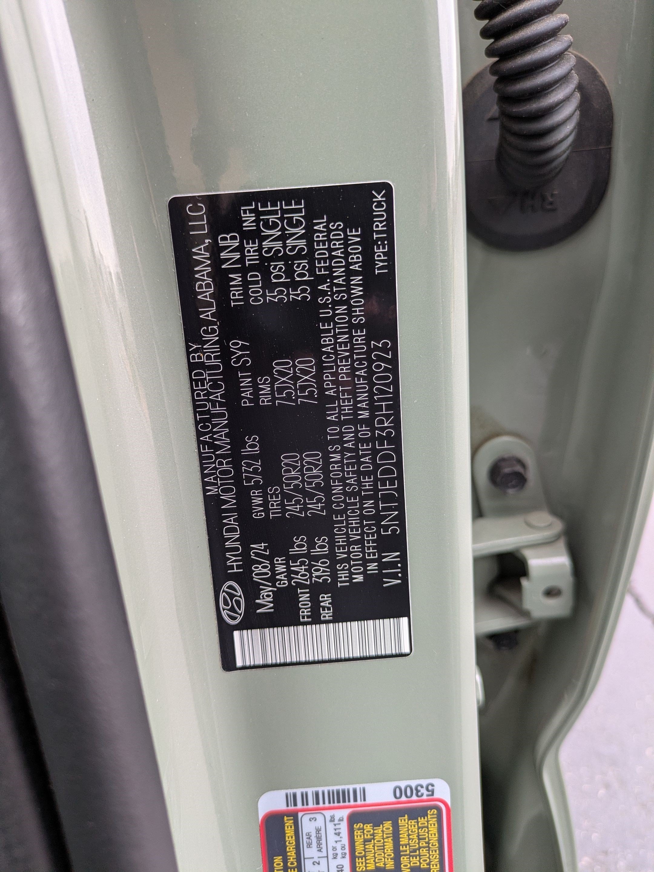 Used 2024 Sage Gray Hyundai Limited image 35