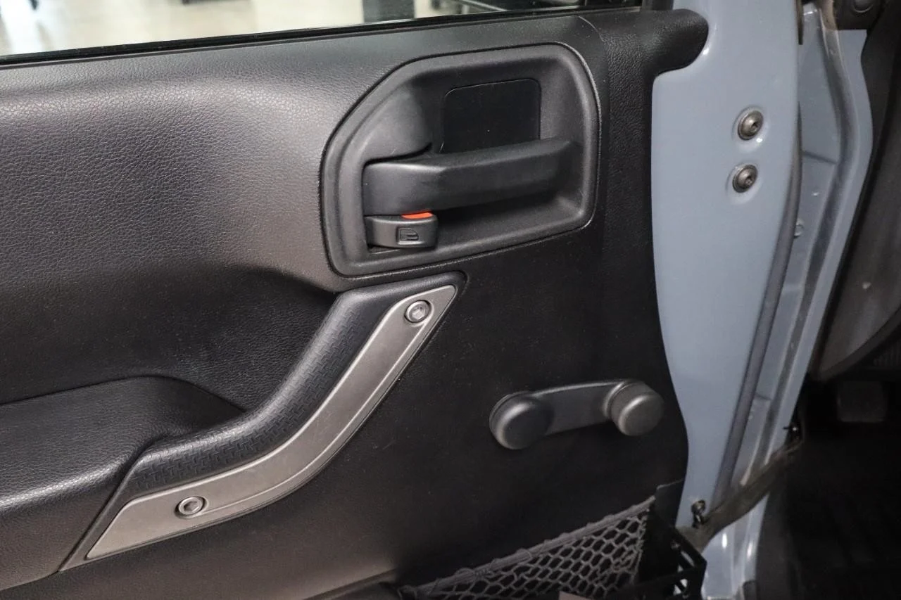 Used 2015 Hydro Blue Pearl Coat Jeep Sport image 8