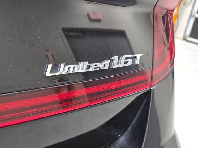 Used 2020 Black Hyundai Limited image 10