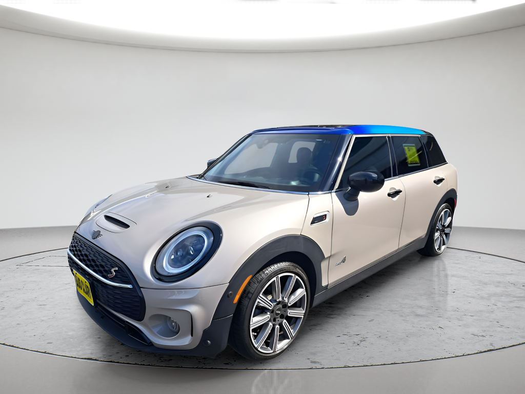 2022 MINI Clubman Cooper S ALL4's photo