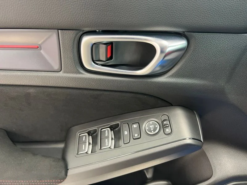 Used 2025 Blue Honda  image 19