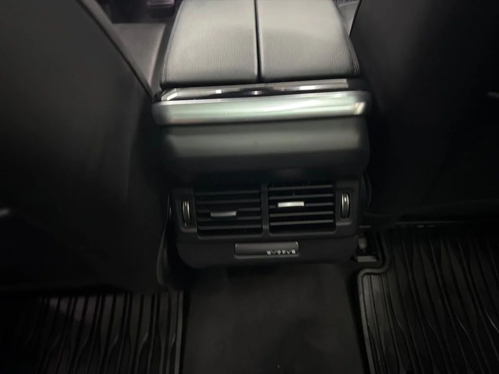 Used 2023 Black Land Rover SE image 22