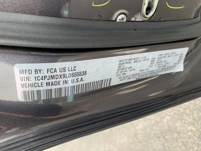 Used 2020 Gray Jeep Limited image 24
