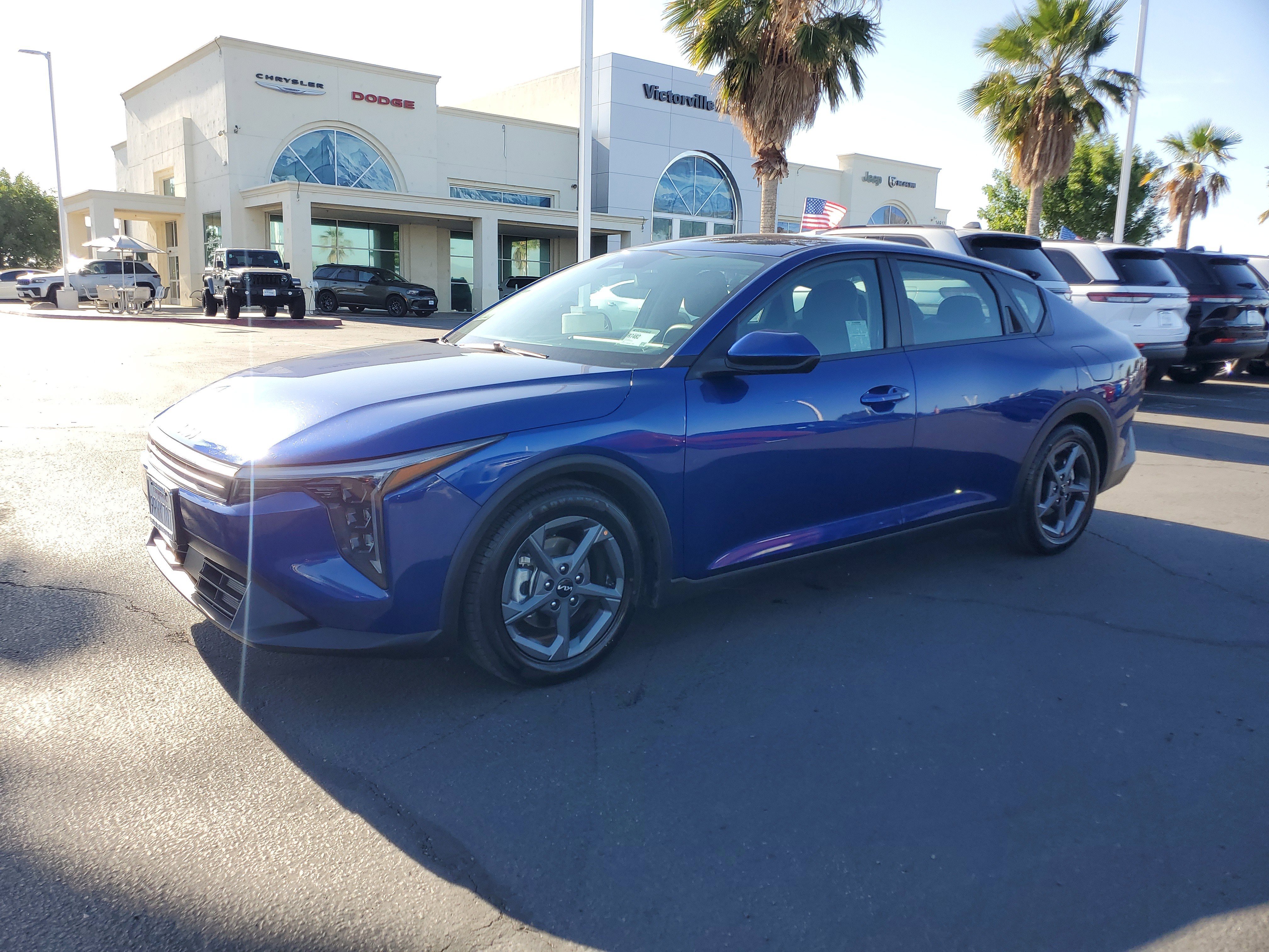 Used 2025 Blue Kia LXS image 7