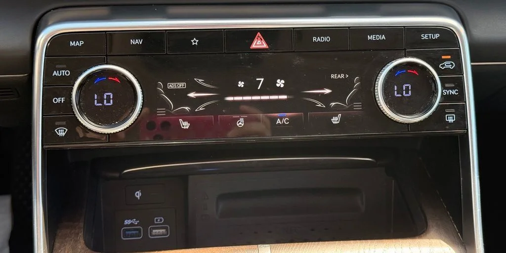 2024 GENESIS GV80 Standard - Photo 27
